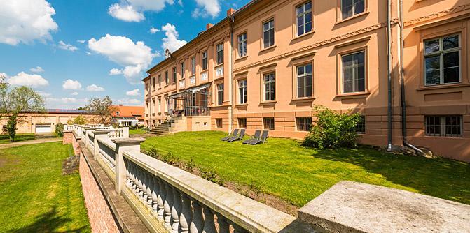 Schlosshotel Ruehstaedt Garni - Natur & Erholung An Der Elbe 外观 照片