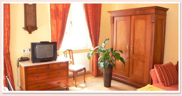 Schlosshotel Ruehstaedt Garni - Natur & Erholung An Der Elbe 外观 照片